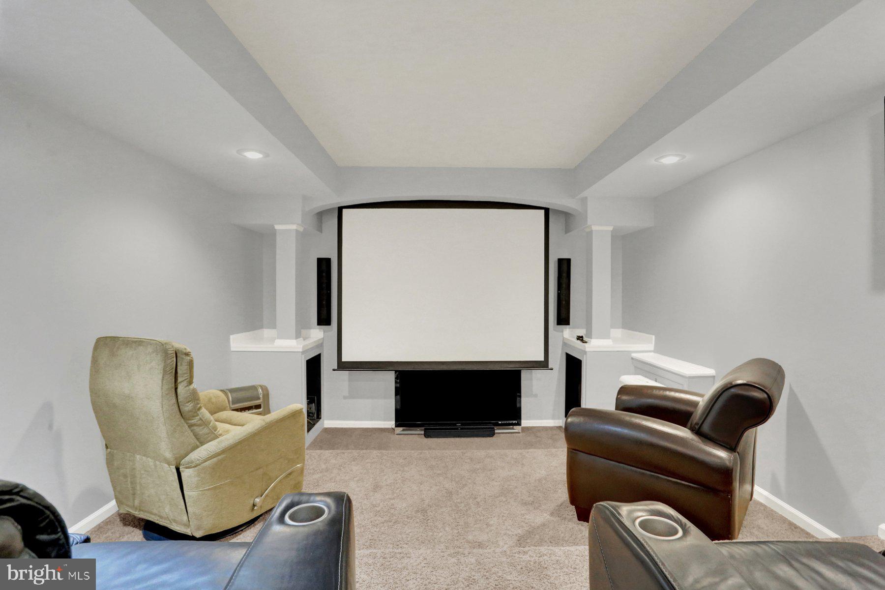 HILLS OF WATERFORD - Residential