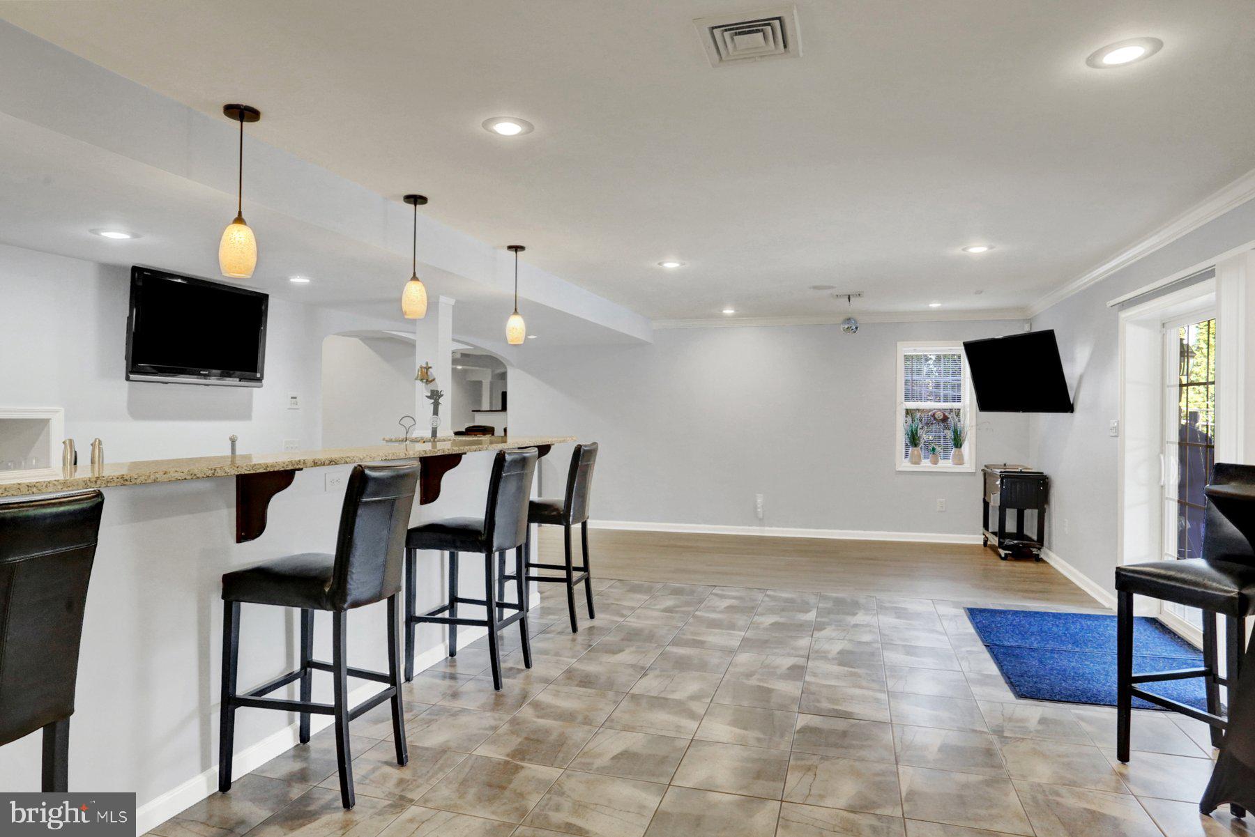 HILLS OF WATERFORD - Residential