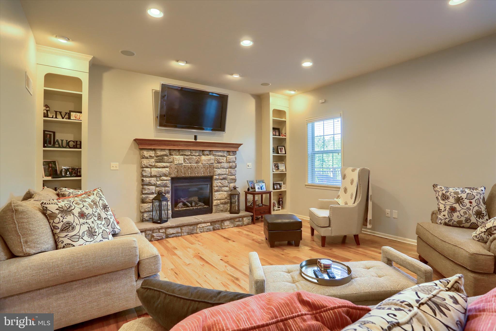 HILLS OF WATERFORD - Residential