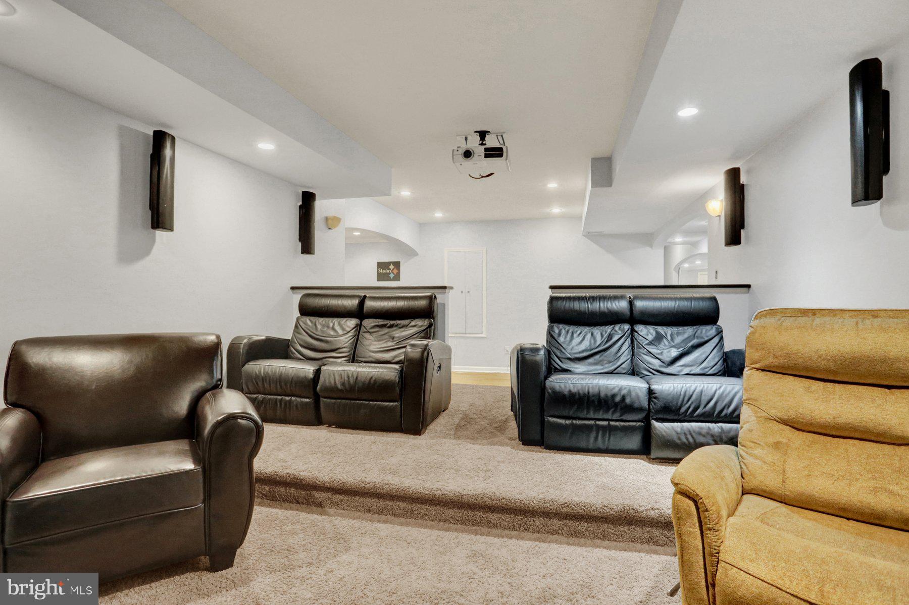 HILLS OF WATERFORD - Residential