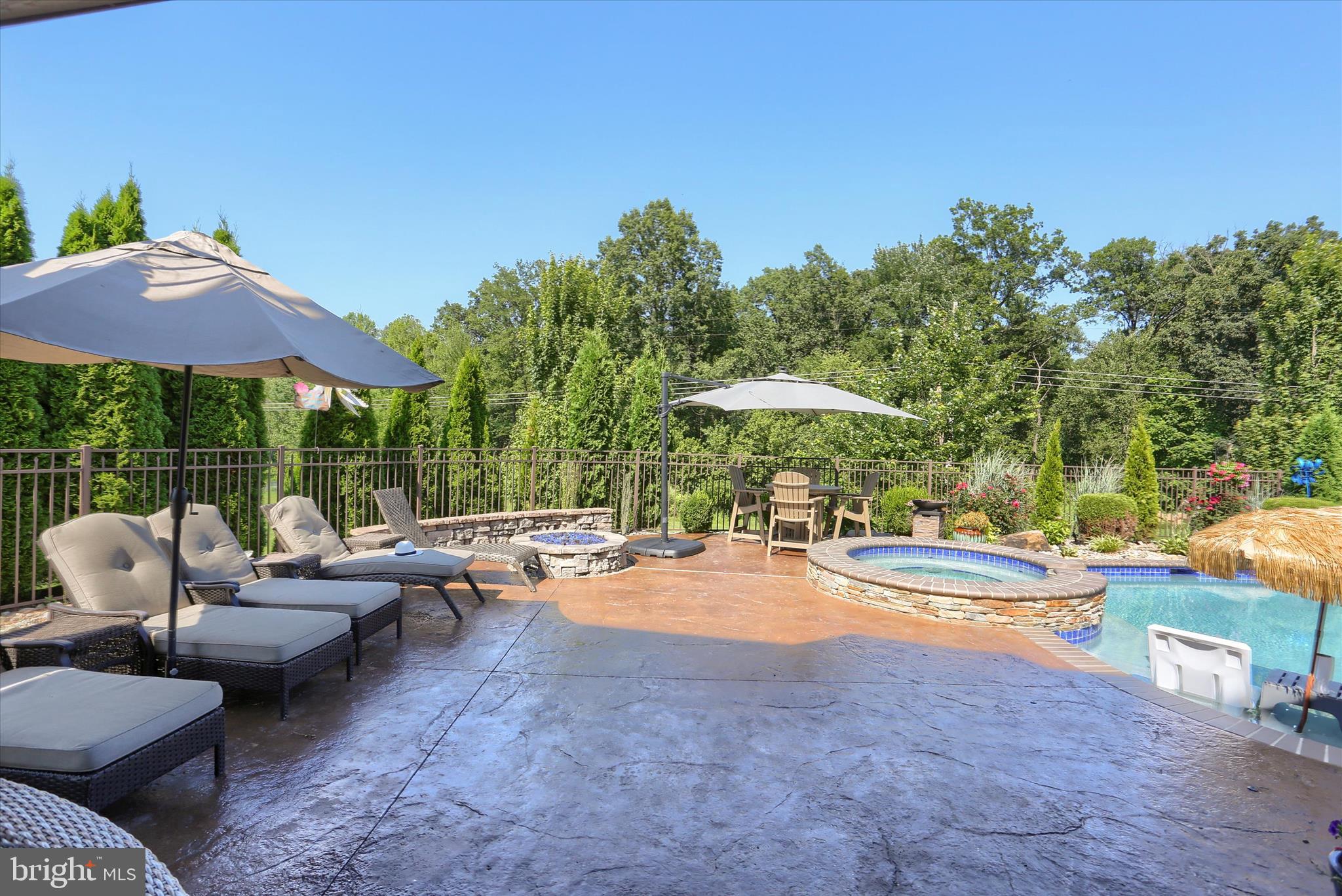 HILLS OF WATERFORD - Residential