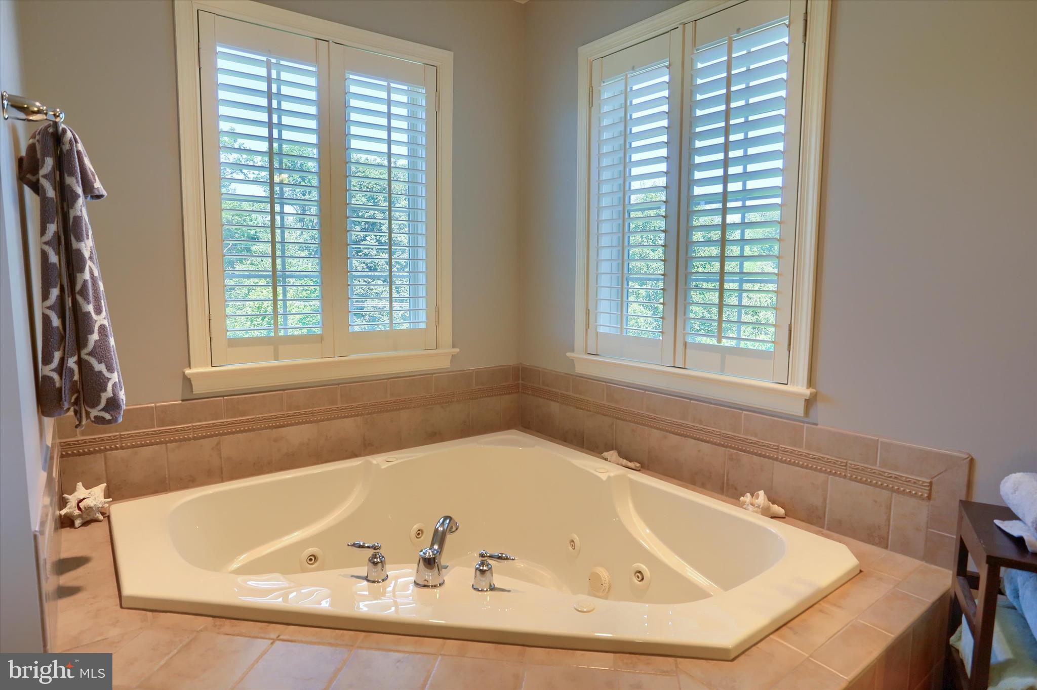 HILLS OF WATERFORD - Residential