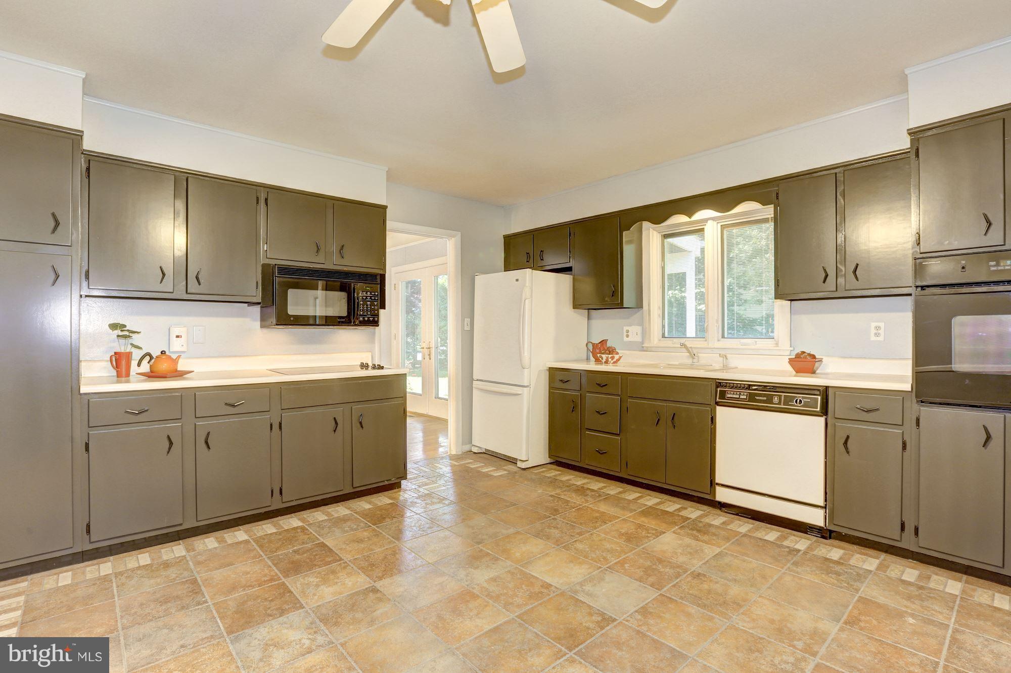 CHATHAM MEWS - Residential