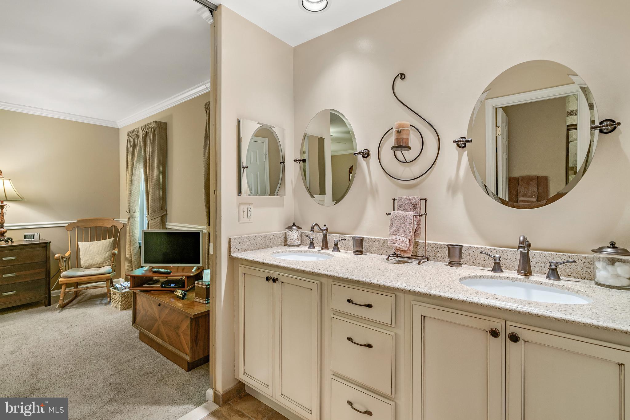 NORBECK ESTATES - Residential