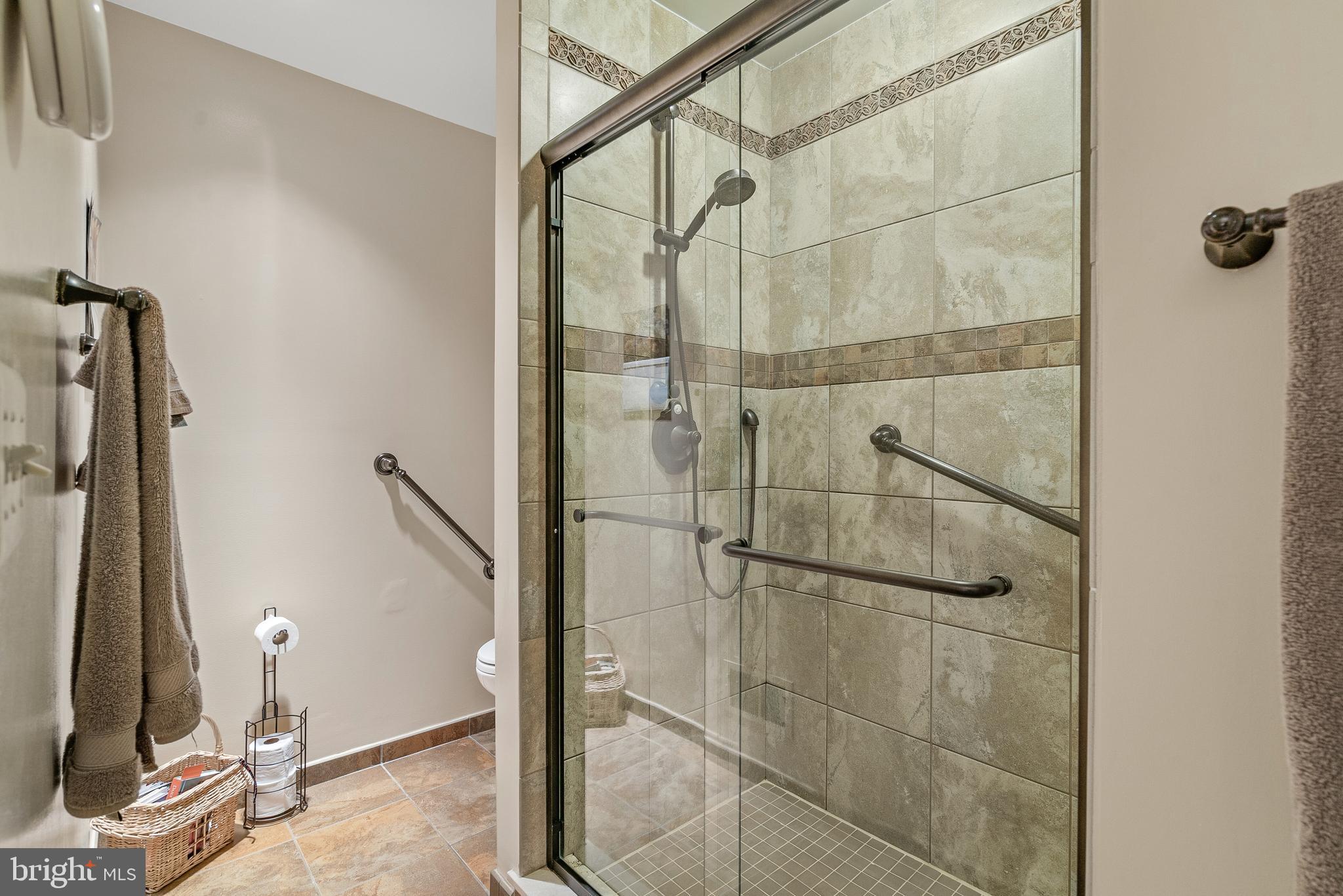 NORBECK ESTATES - Residential