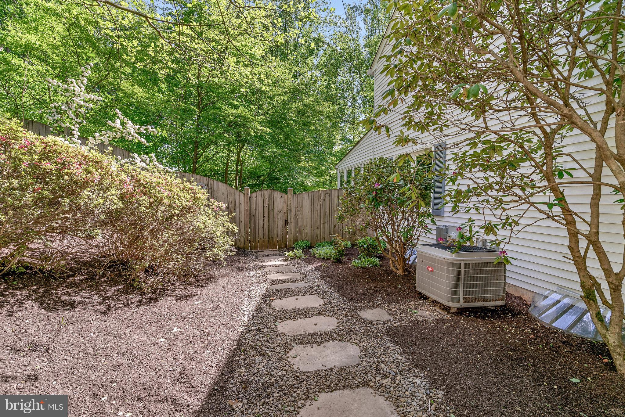 NORBECK ESTATES - Residential