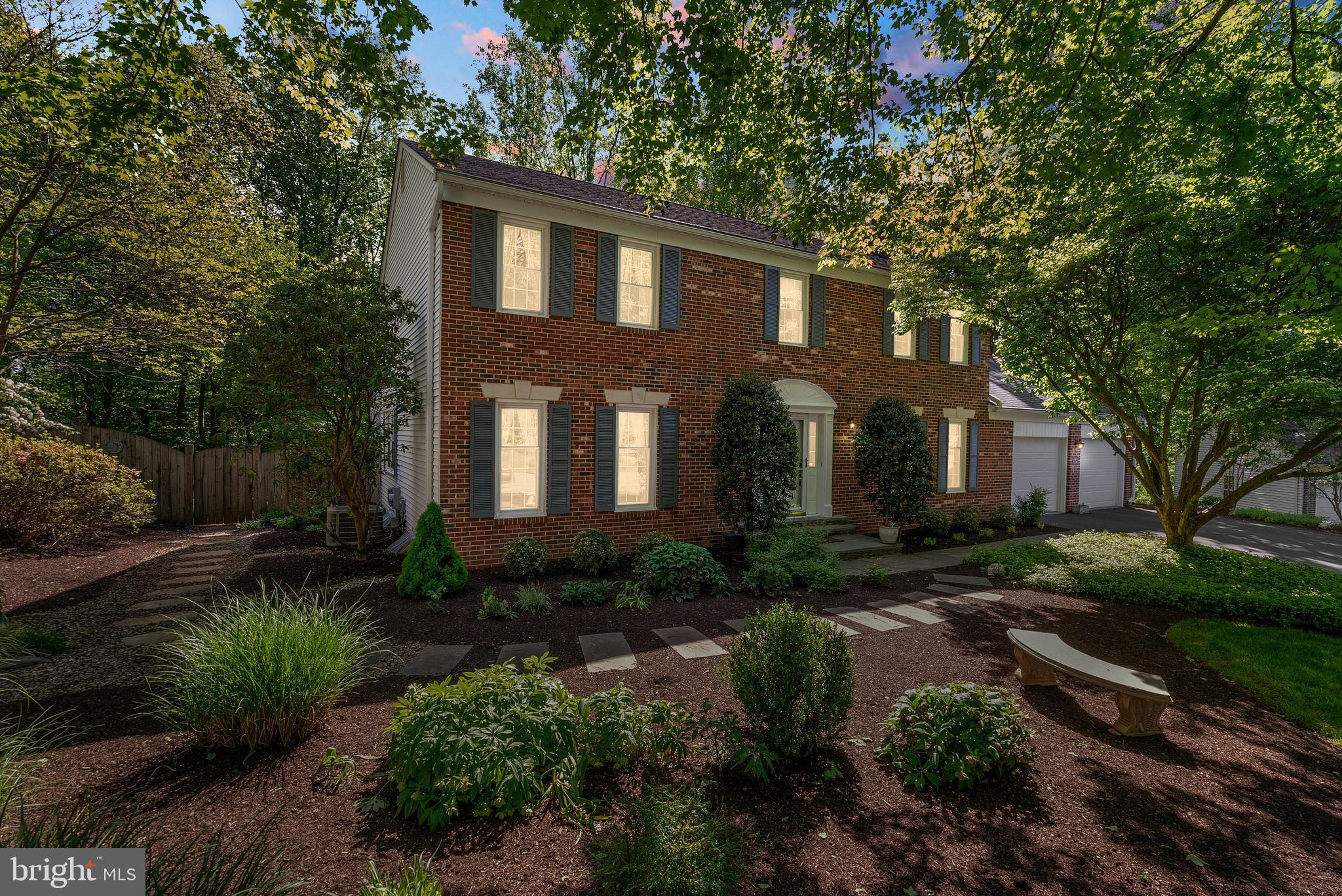 NORBECK ESTATES - Residential