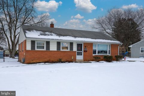 Photo of 6341 Carpenter Street, East Petersburg, PA 17520 (MLS # PALA2046170)