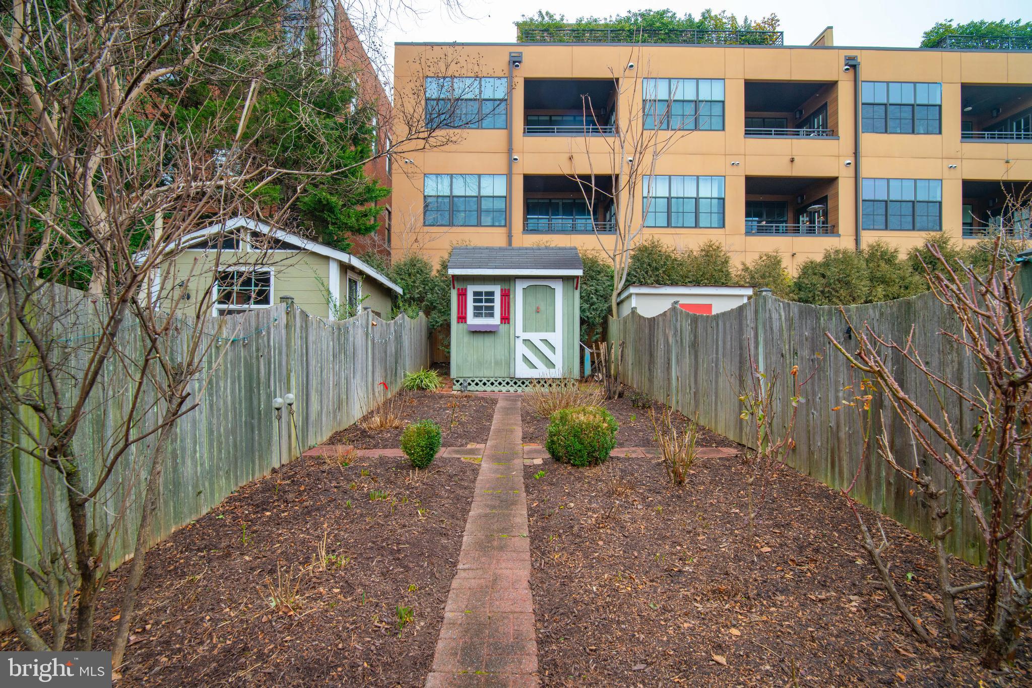 MURRAY HILL - Residential