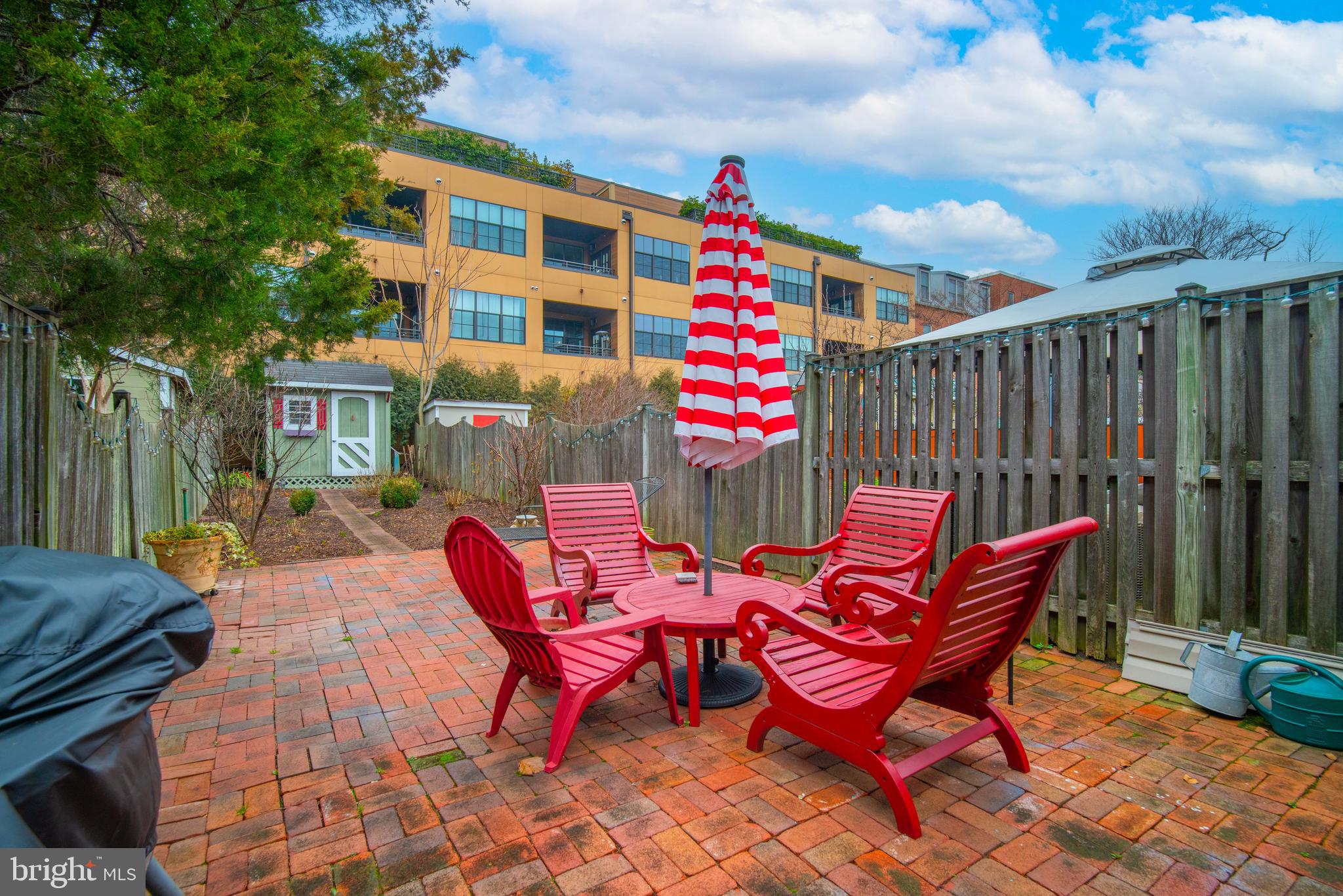 MURRAY HILL - Residential