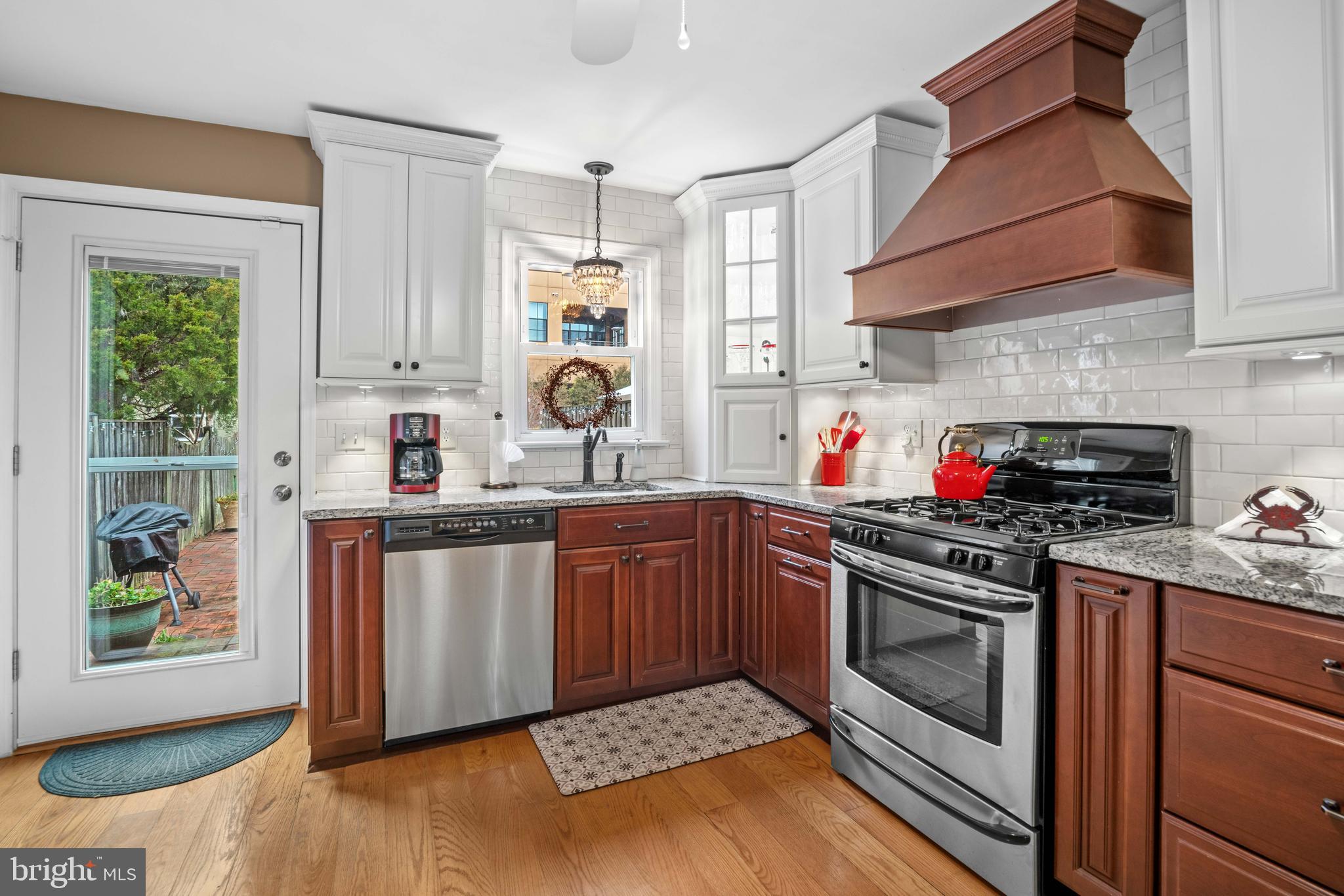 MURRAY HILL - Residential