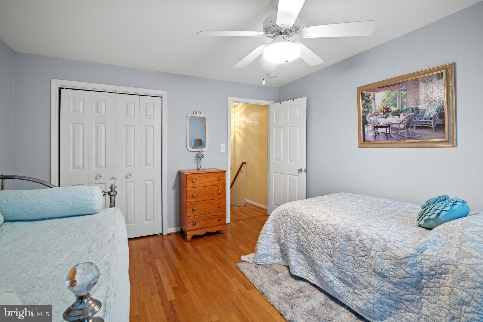 MURRAY HILL - Residential