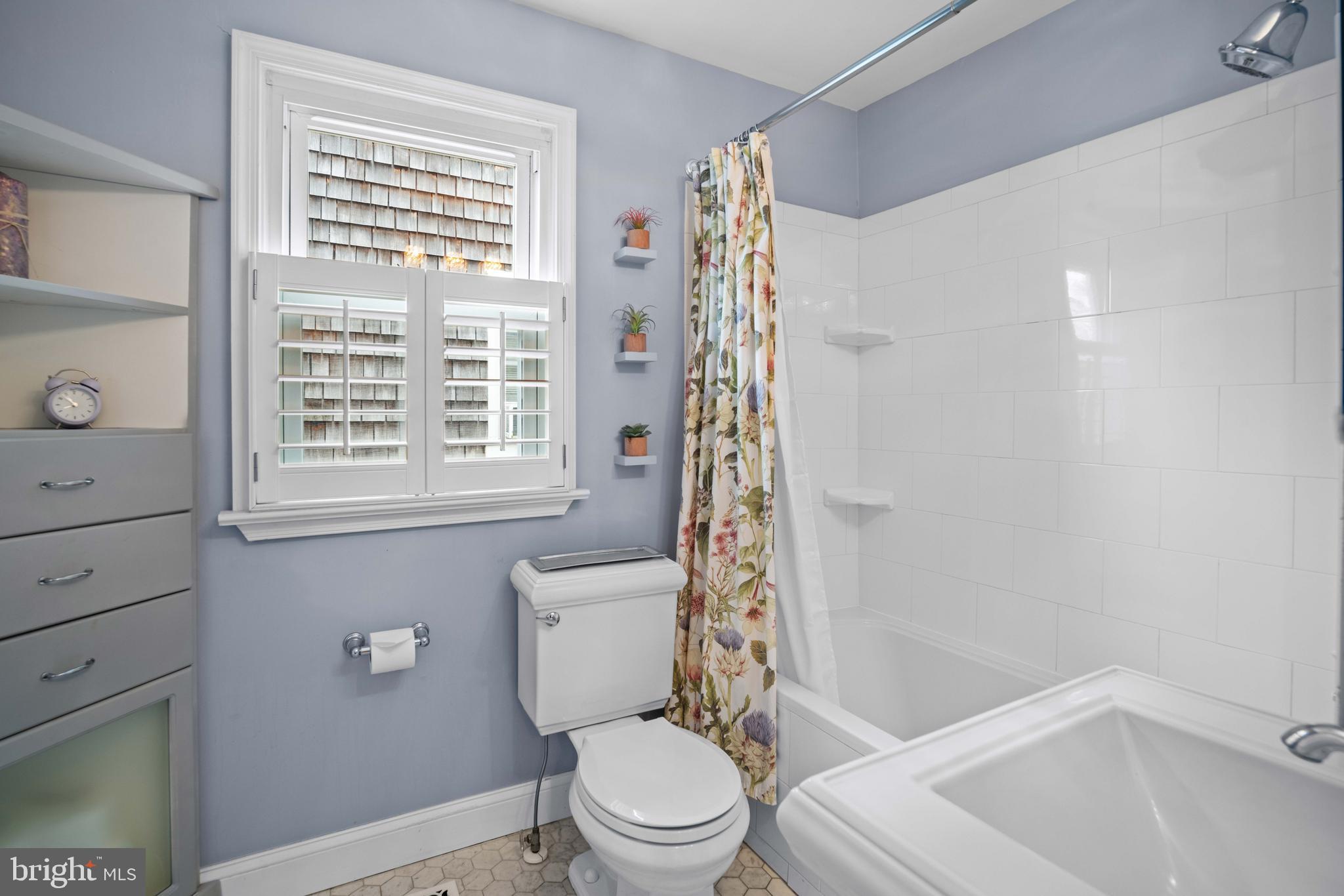 MURRAY HILL - Residential