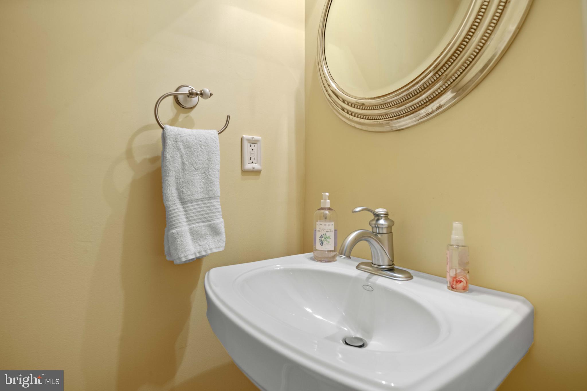 MURRAY HILL - Residential