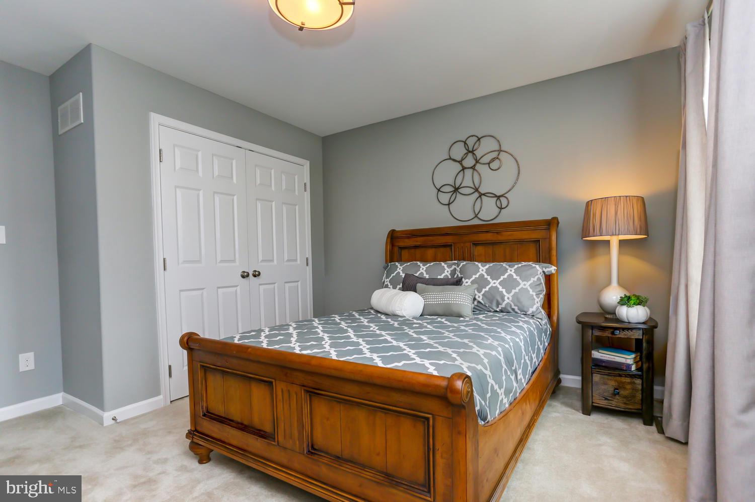 POND VIEW ESTATES - Residential