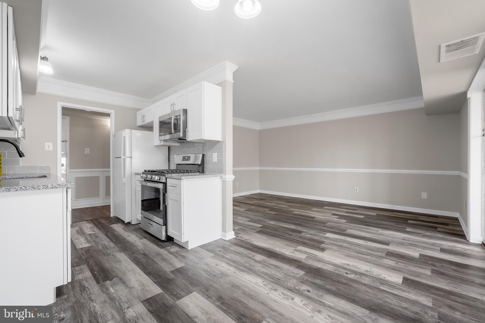 GLENVALE CONDO - Residential