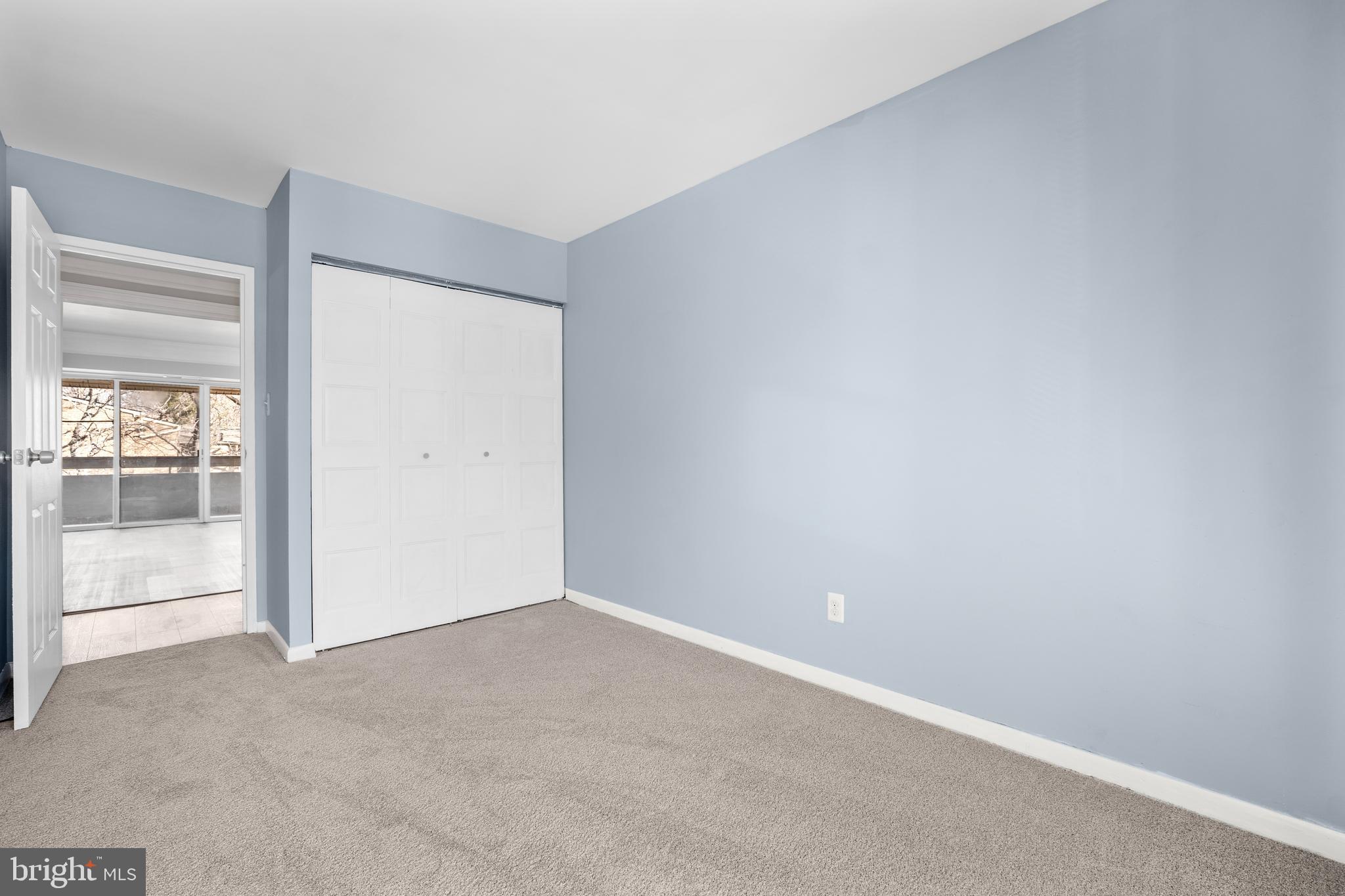 GLENVALE CONDO - Residential