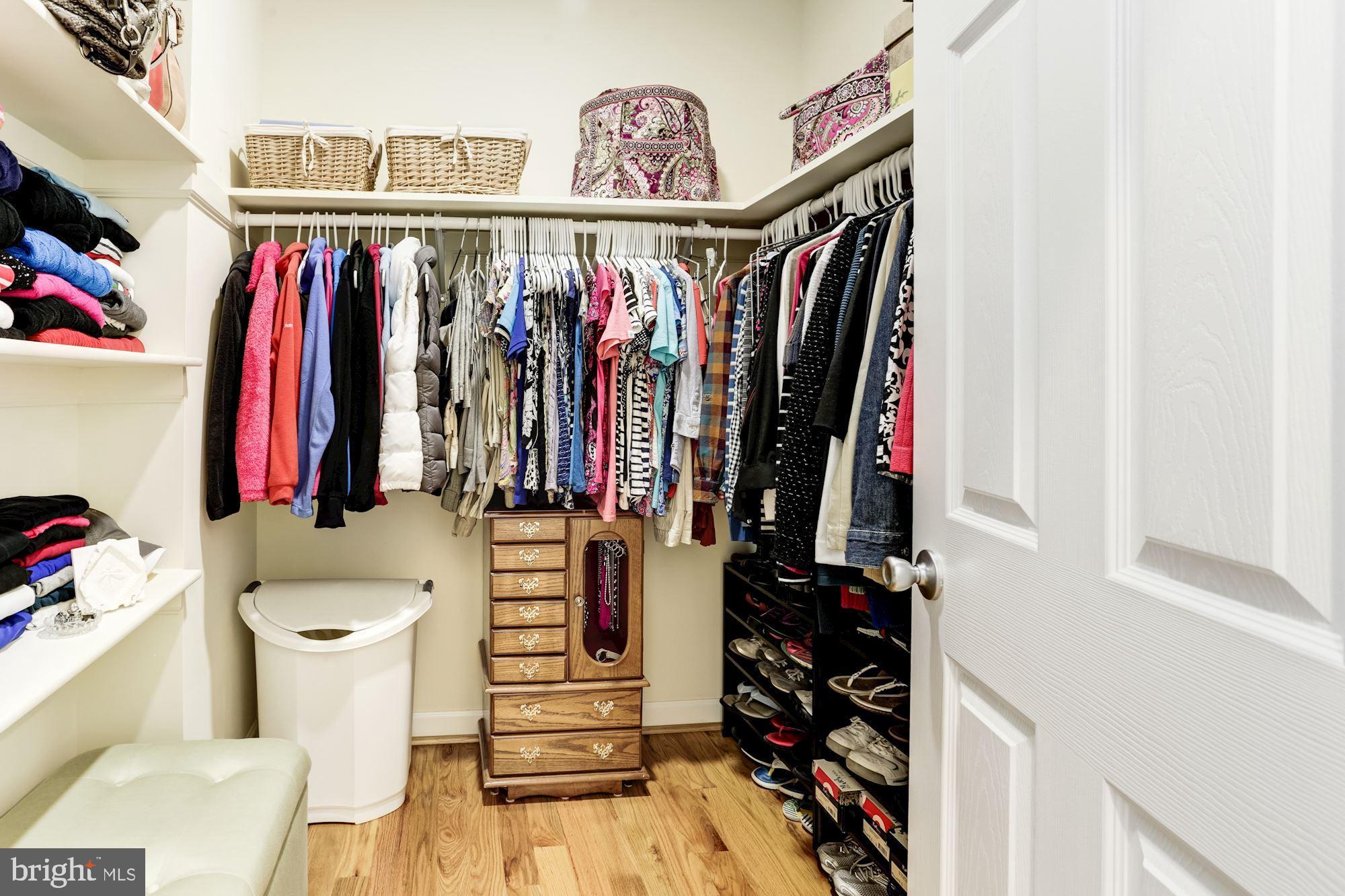 EASTLAND - Residential