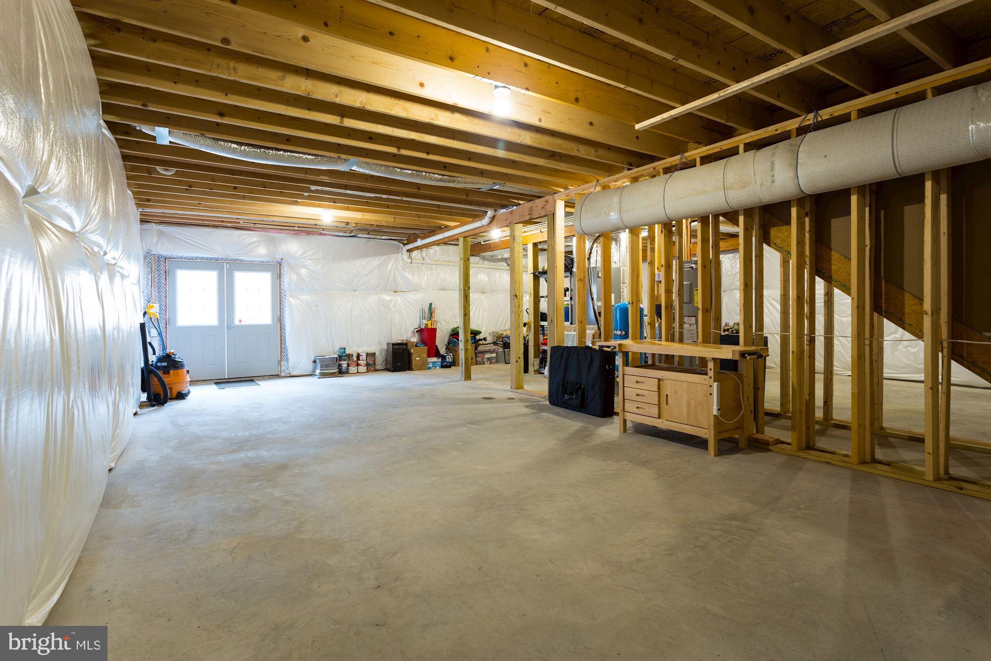 EASTLAND - Residential