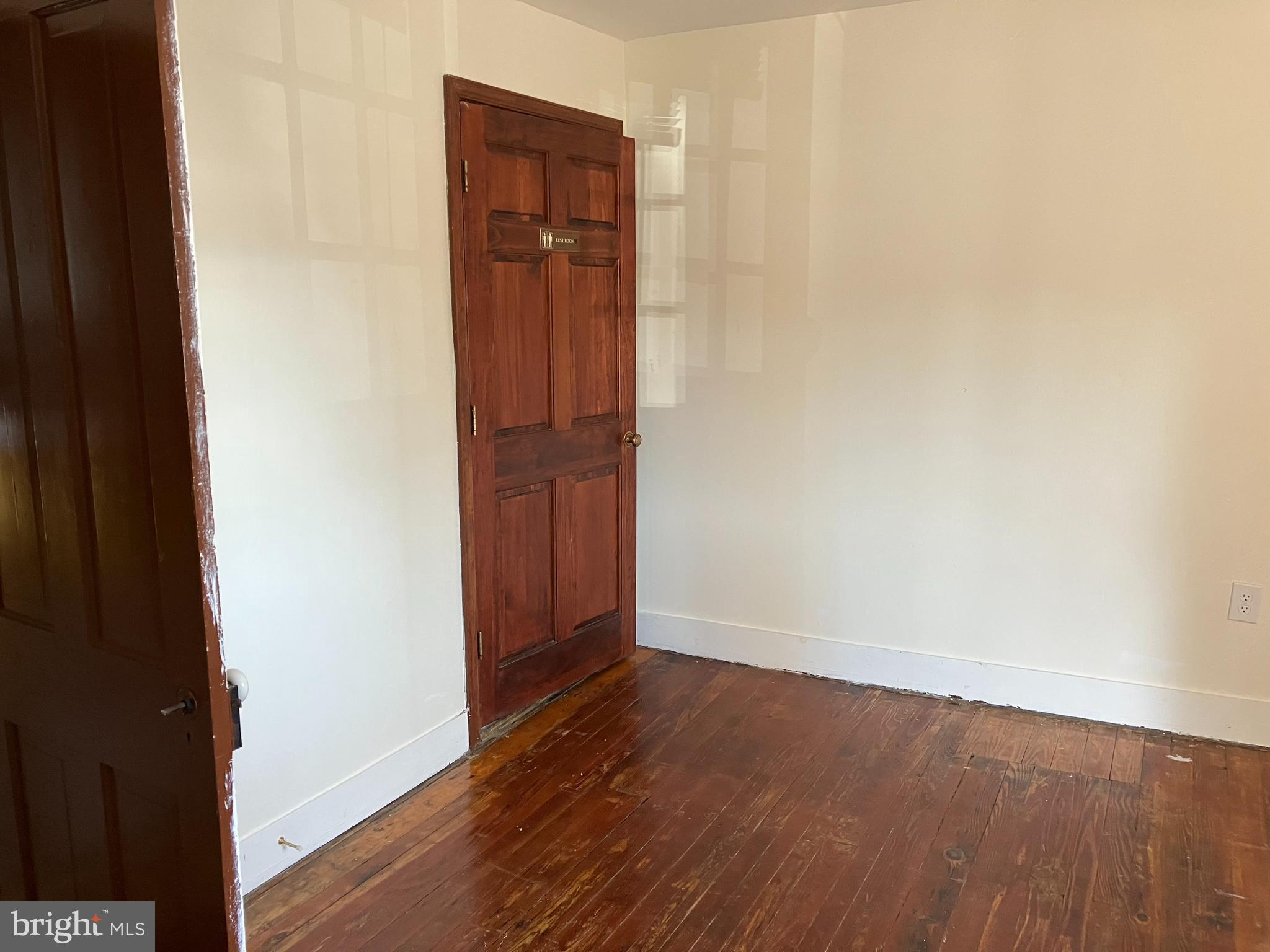 TOWN OF ROCK HALL - Commercial Lease