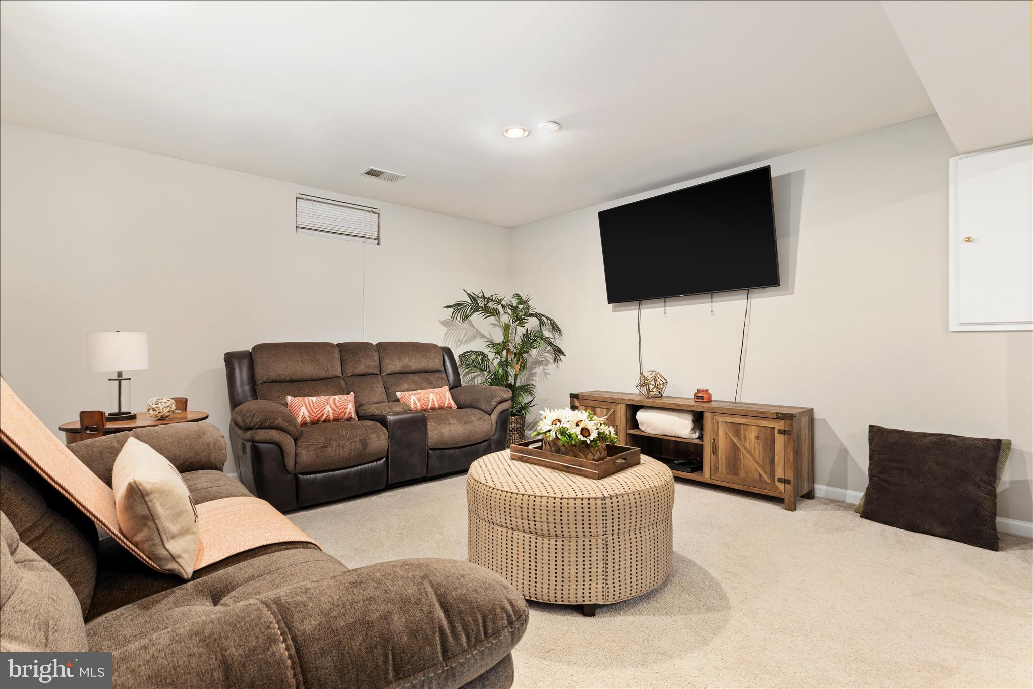 SAYBROOKE - Residential