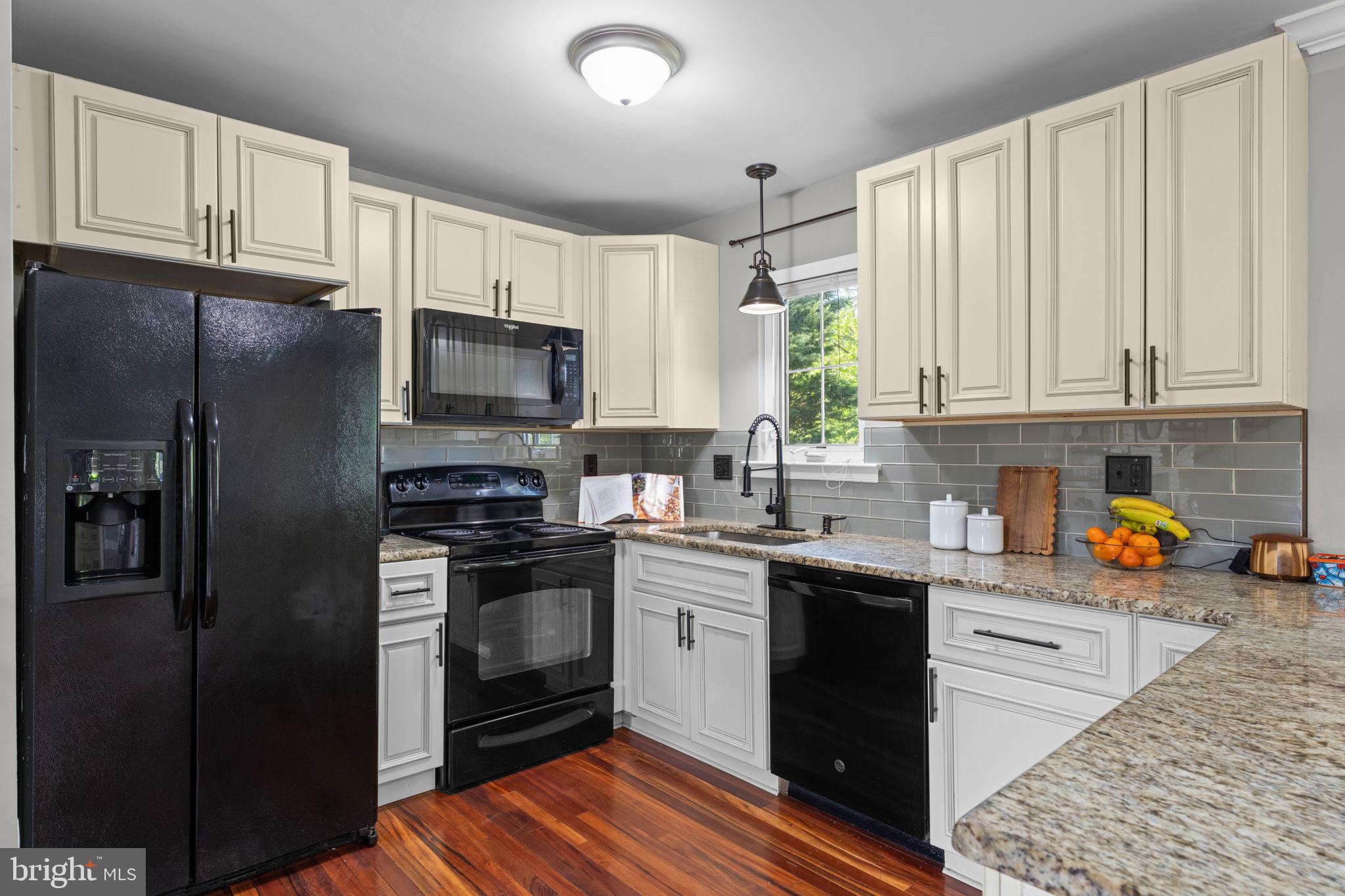 PLEASANT VALLEY - Residential