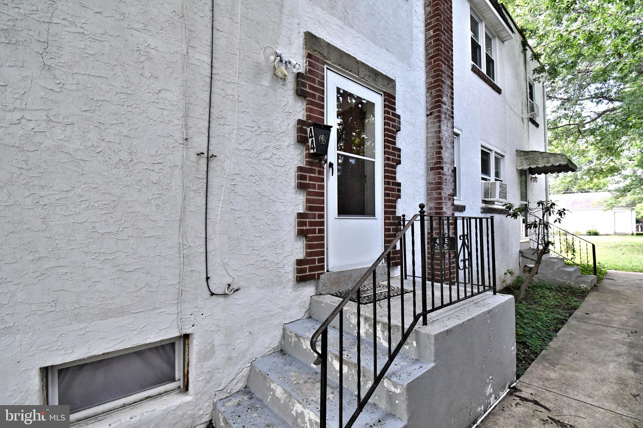 44 E SEVENTH STREET
