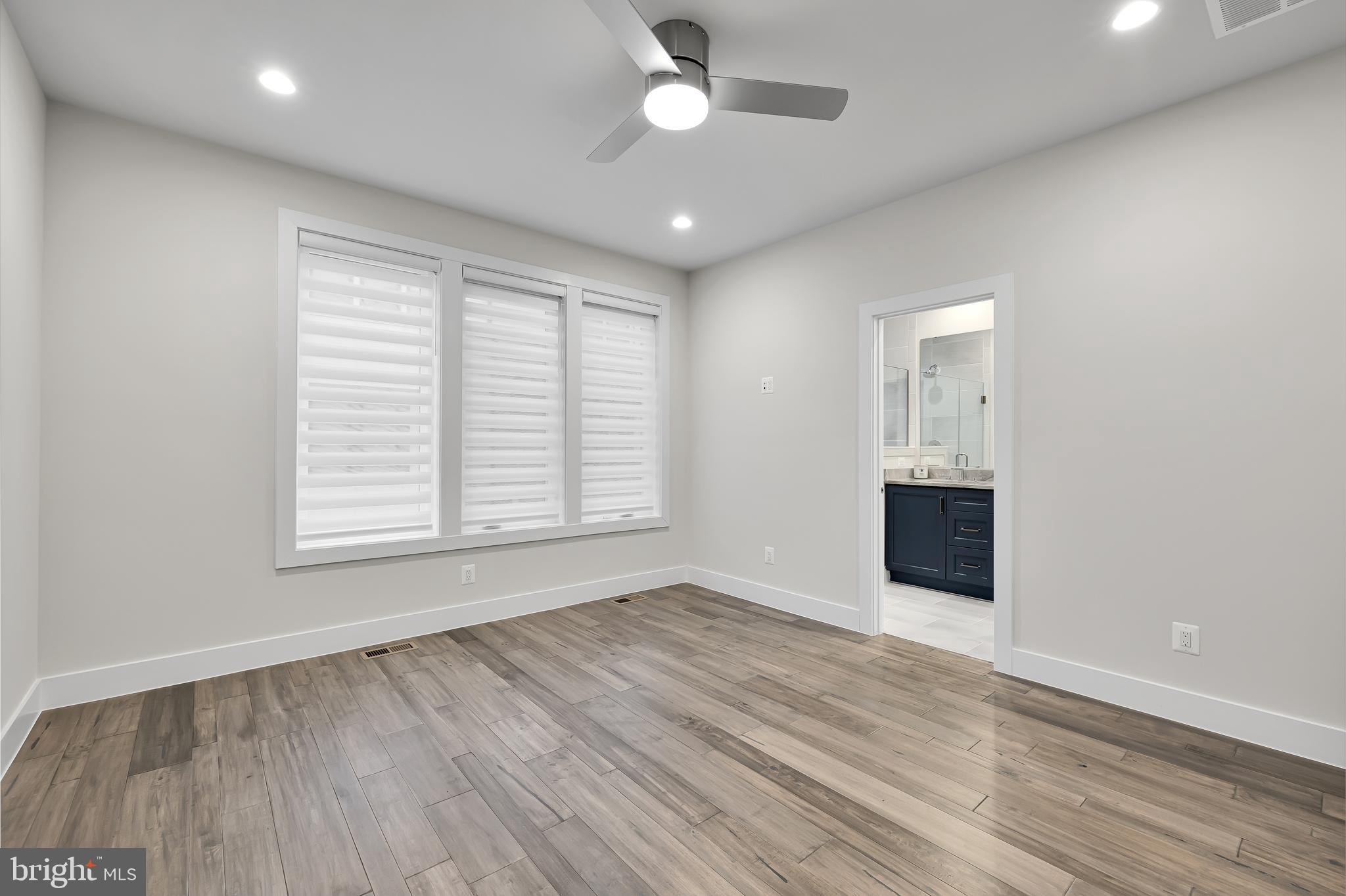 EISENHOWER SQUARE - Residential Lease