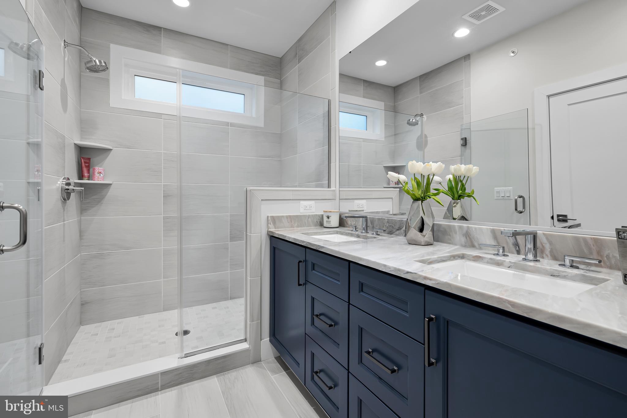 EISENHOWER SQUARE - Residential Lease