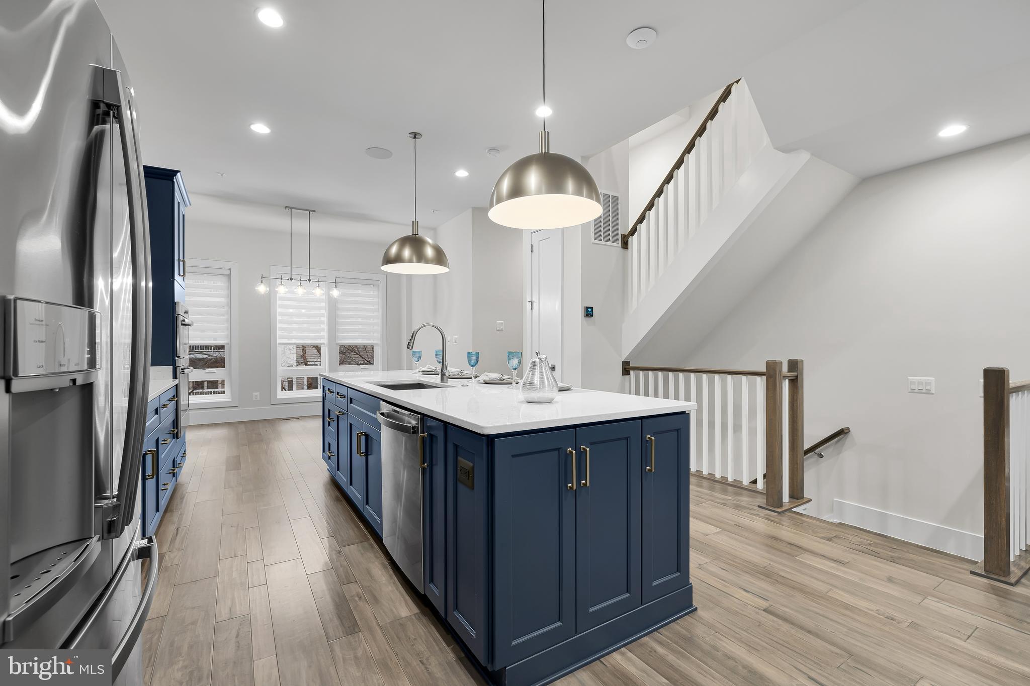 EISENHOWER SQUARE - Residential Lease