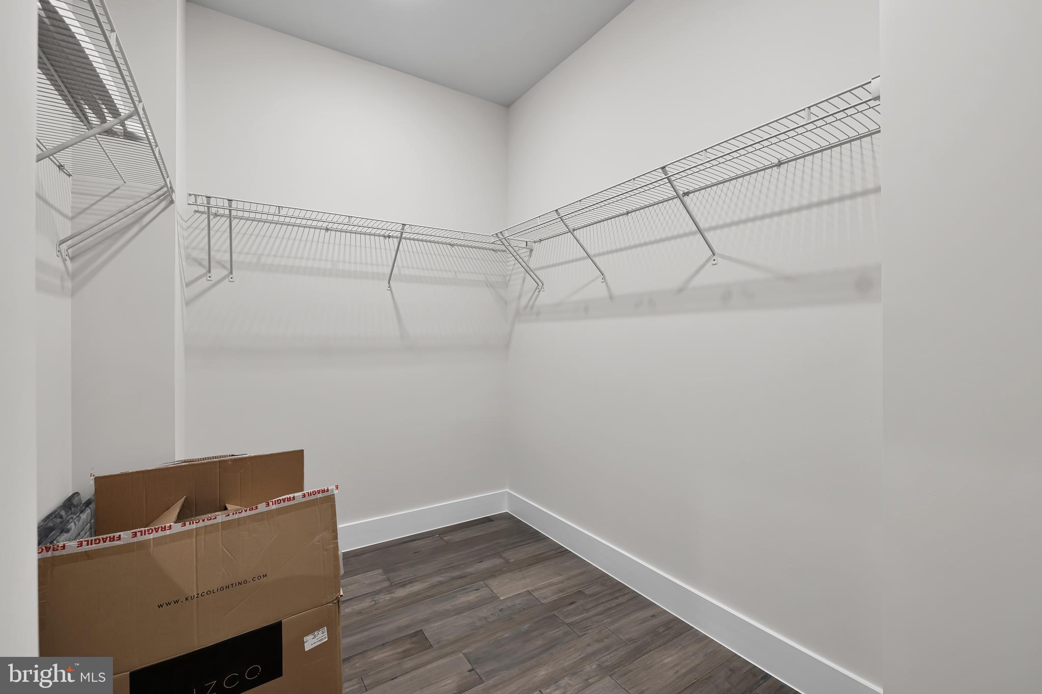 EISENHOWER SQUARE - Residential Lease