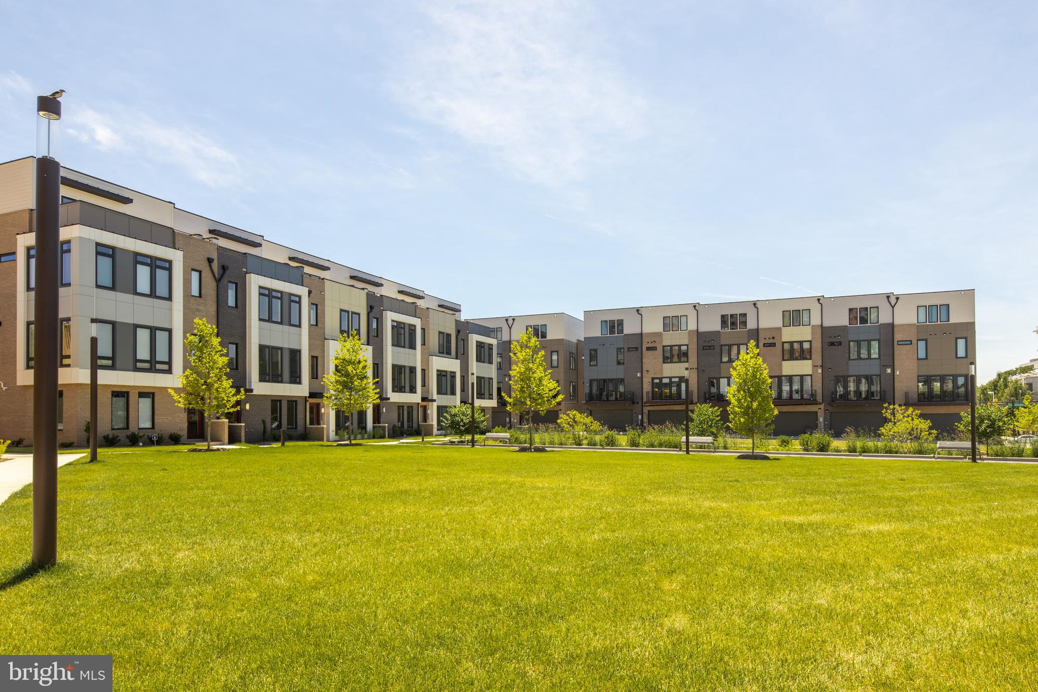 EISENHOWER SQUARE - Residential Lease