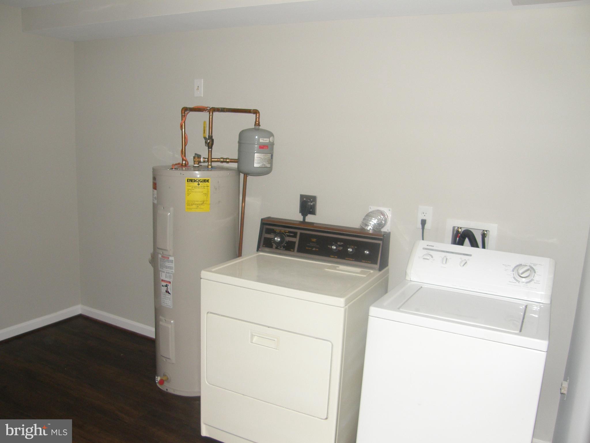 CHESAPEAKE RANCH ESTATES - Residential Lease