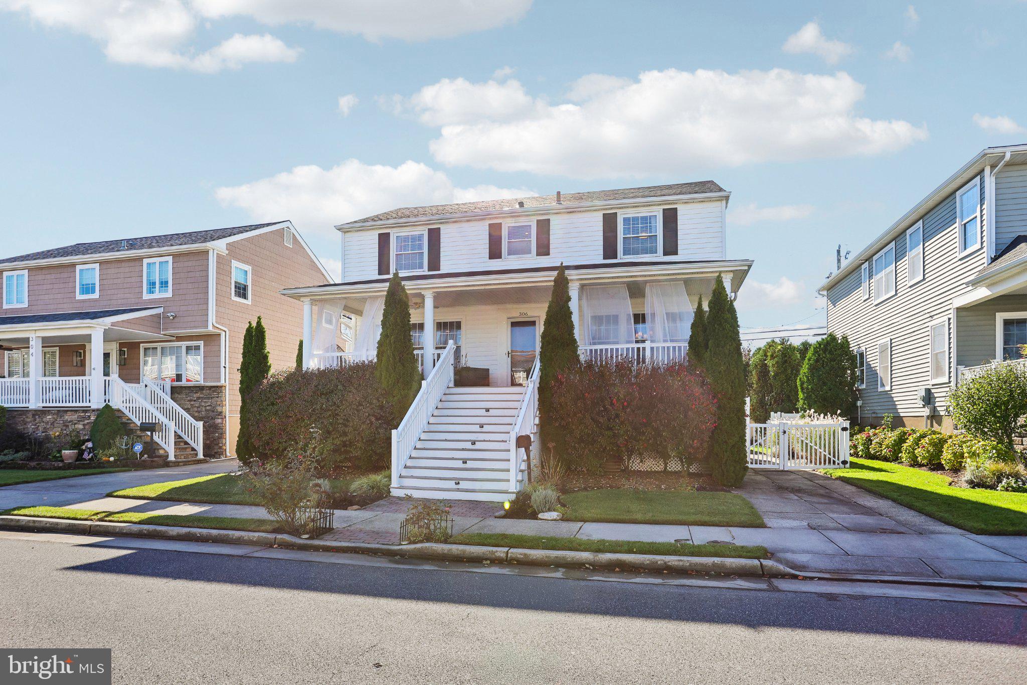 306 N LANCASTER AVENUE