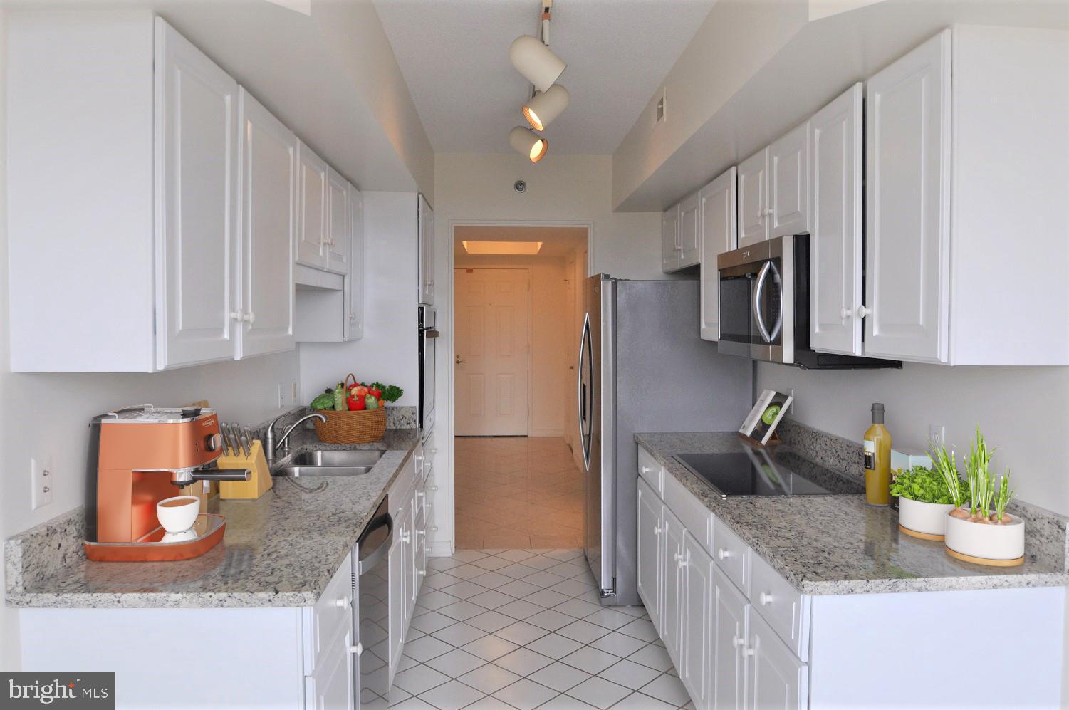 THE WISCONSIN - Residential