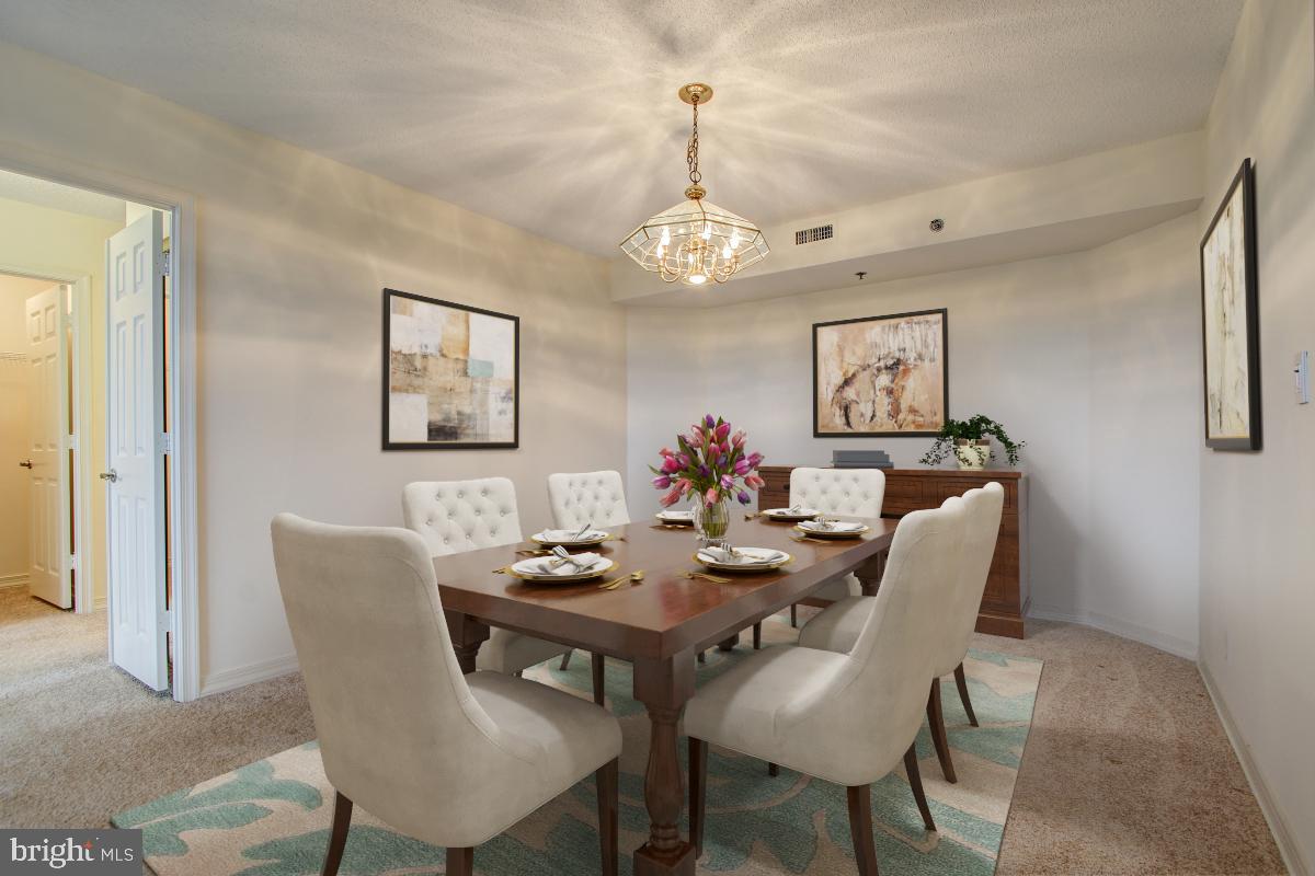 THE WISCONSIN - Residential