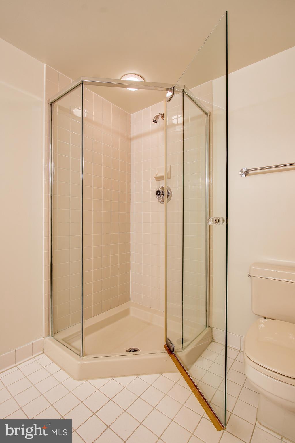 THE WISCONSIN - Residential