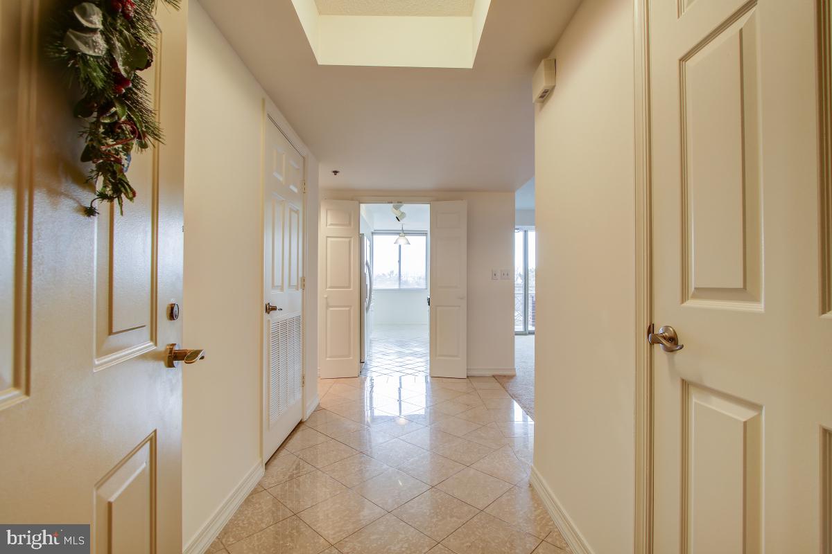 THE WISCONSIN - Residential