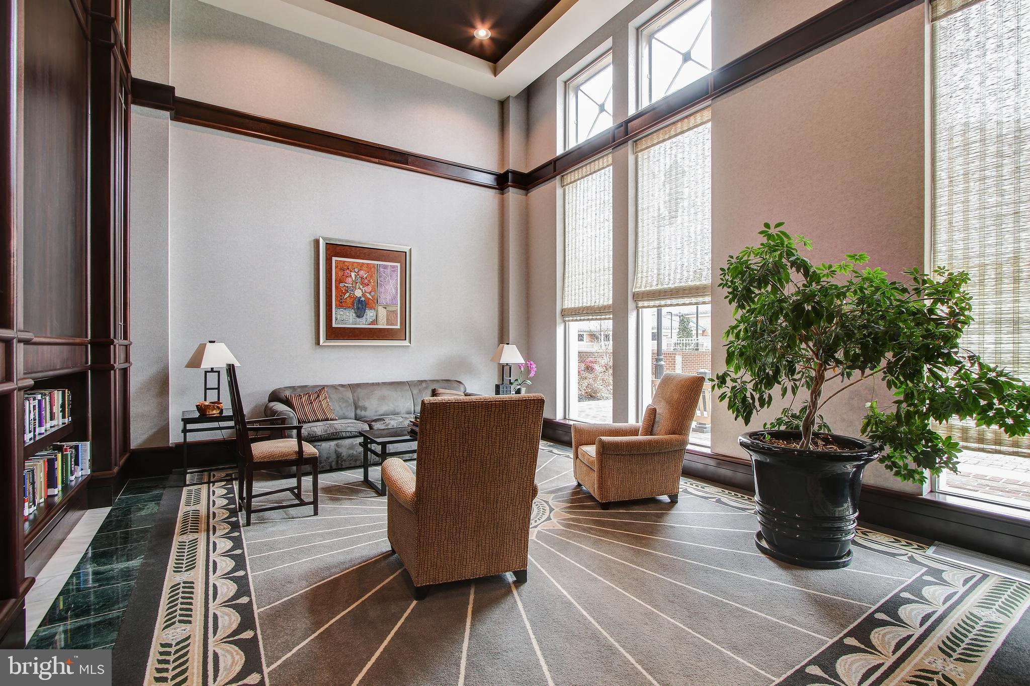 THE WISCONSIN - Residential