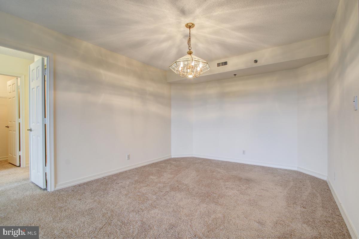 THE WISCONSIN - Residential