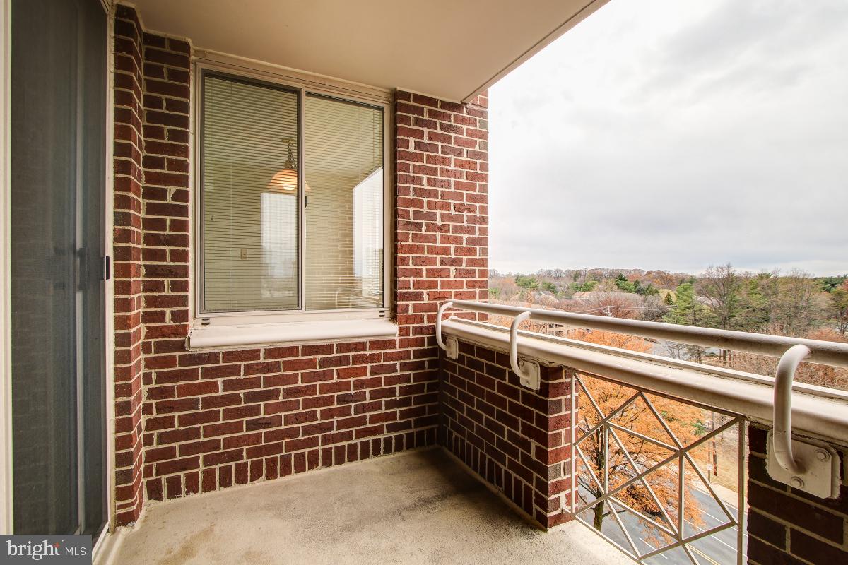 THE WISCONSIN - Residential