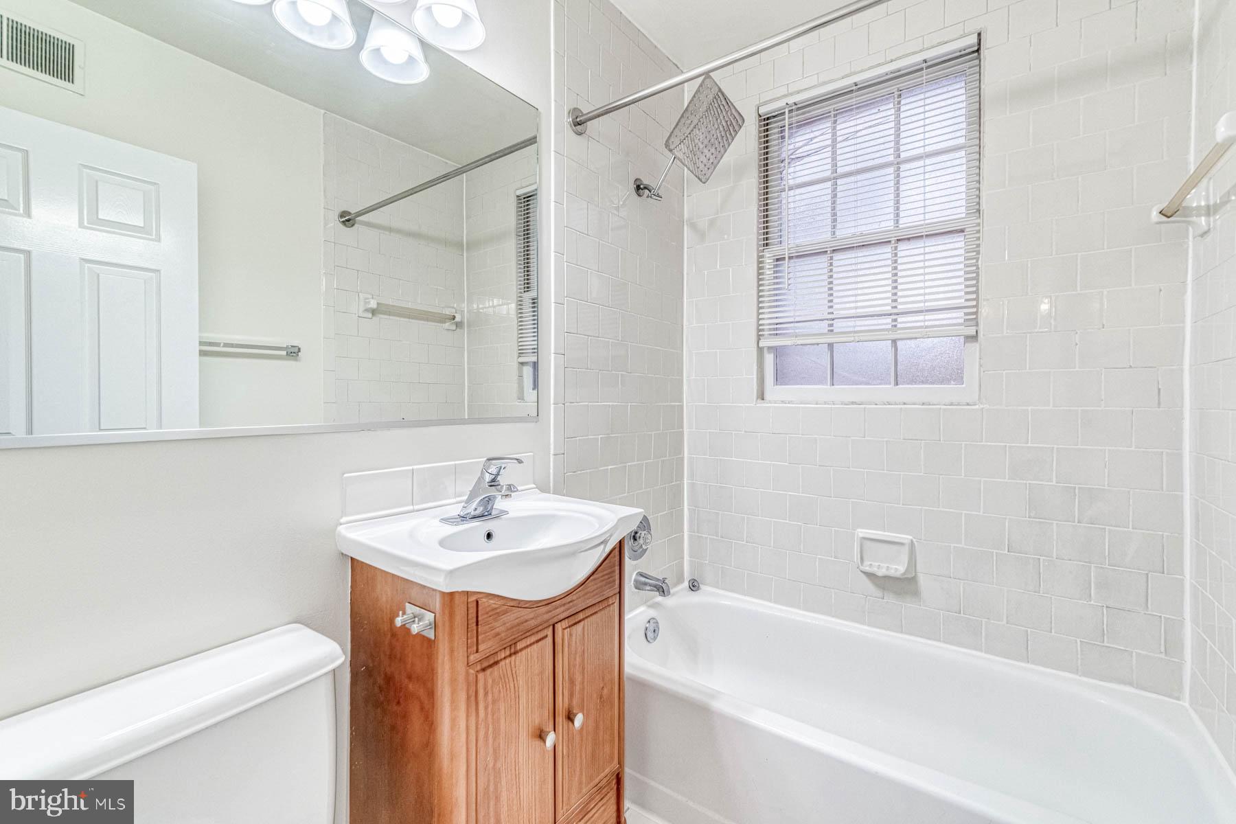 RIVERTON - Residential