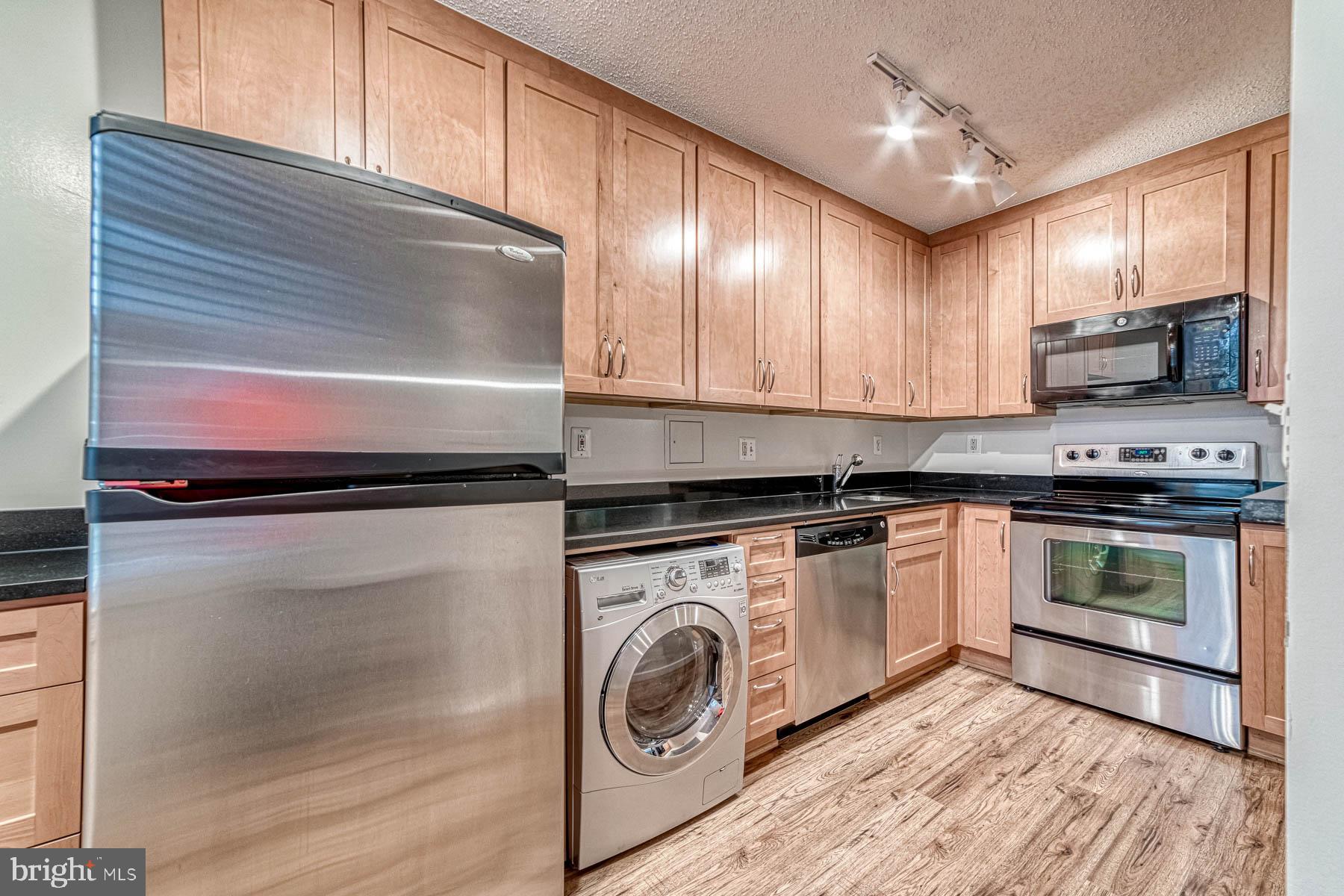 RIVERTON - Residential