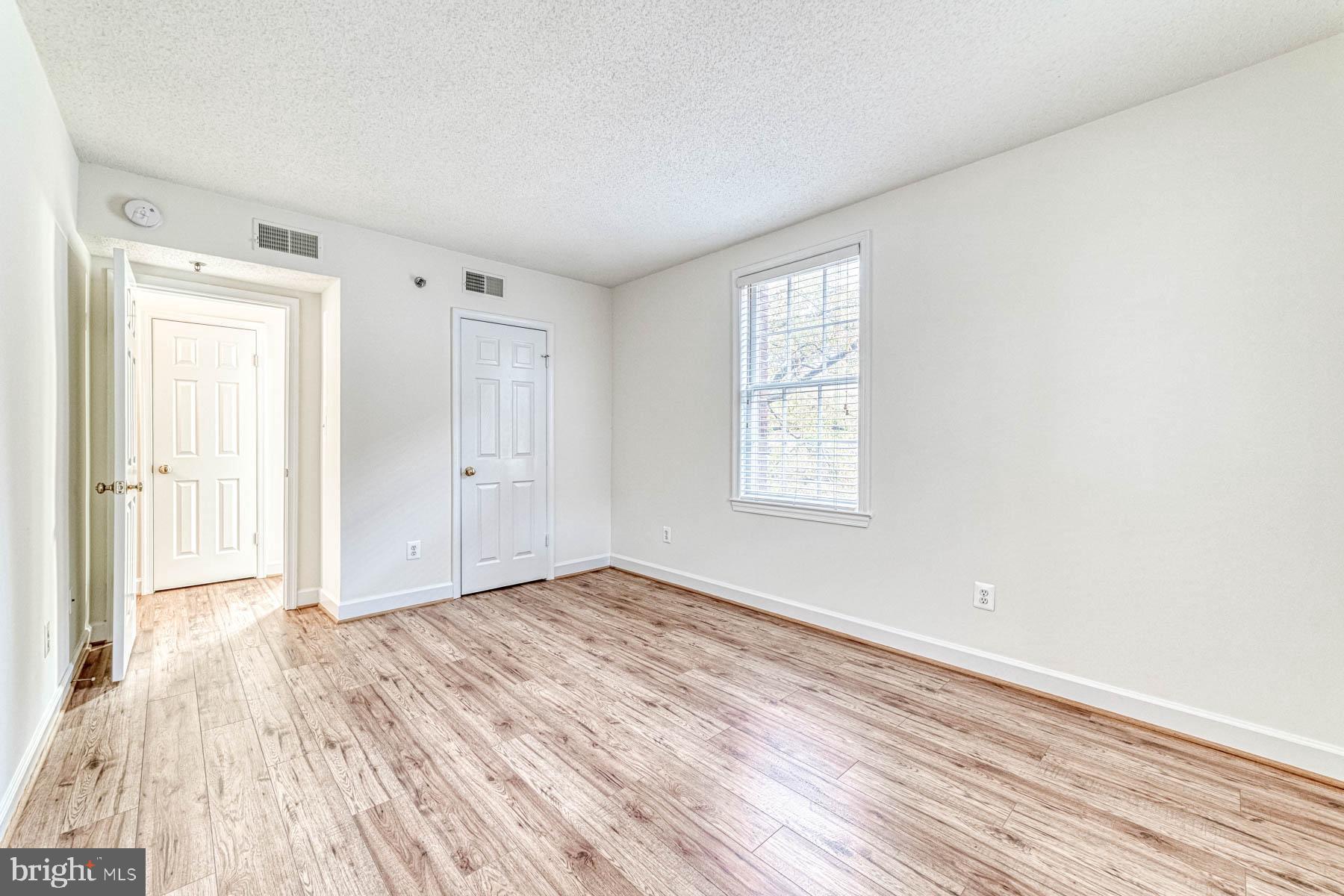 RIVERTON - Residential