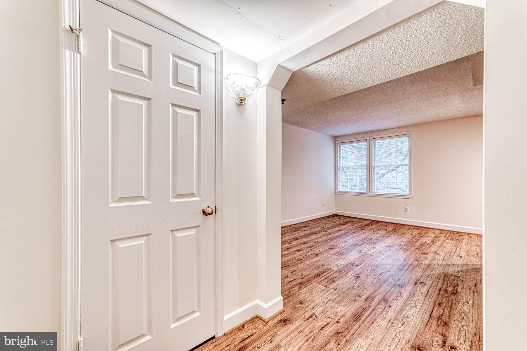 RIVERTON - Residential