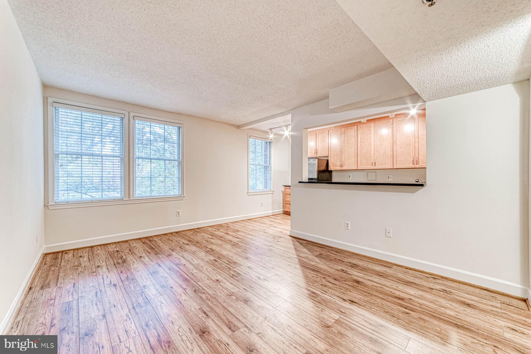 RIVERTON - Residential