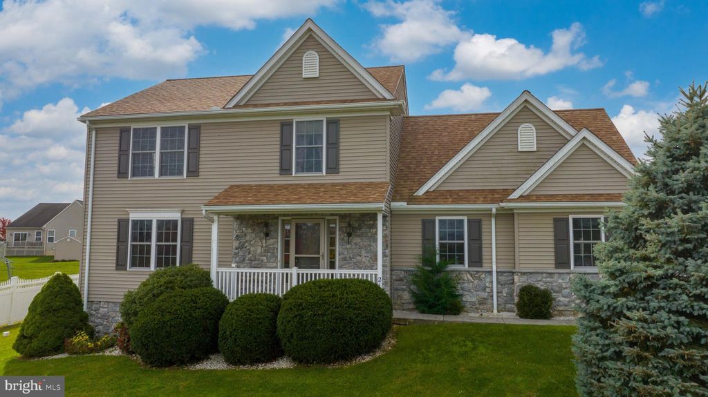 Photo of 215 W SUNHILL RD, MANHEIM, PA 17545 (MLS # PALA2027352)