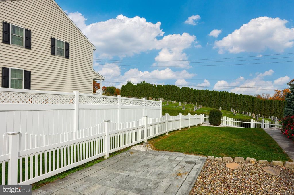 Photo of 215 W SUNHILL RD, MANHEIM, PA 17545 (MLS # PALA2027352)