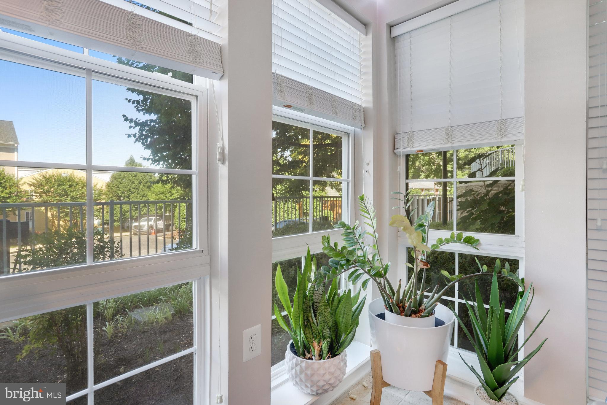 WEST VILLAGE OF SHIRLINGTON - Residential