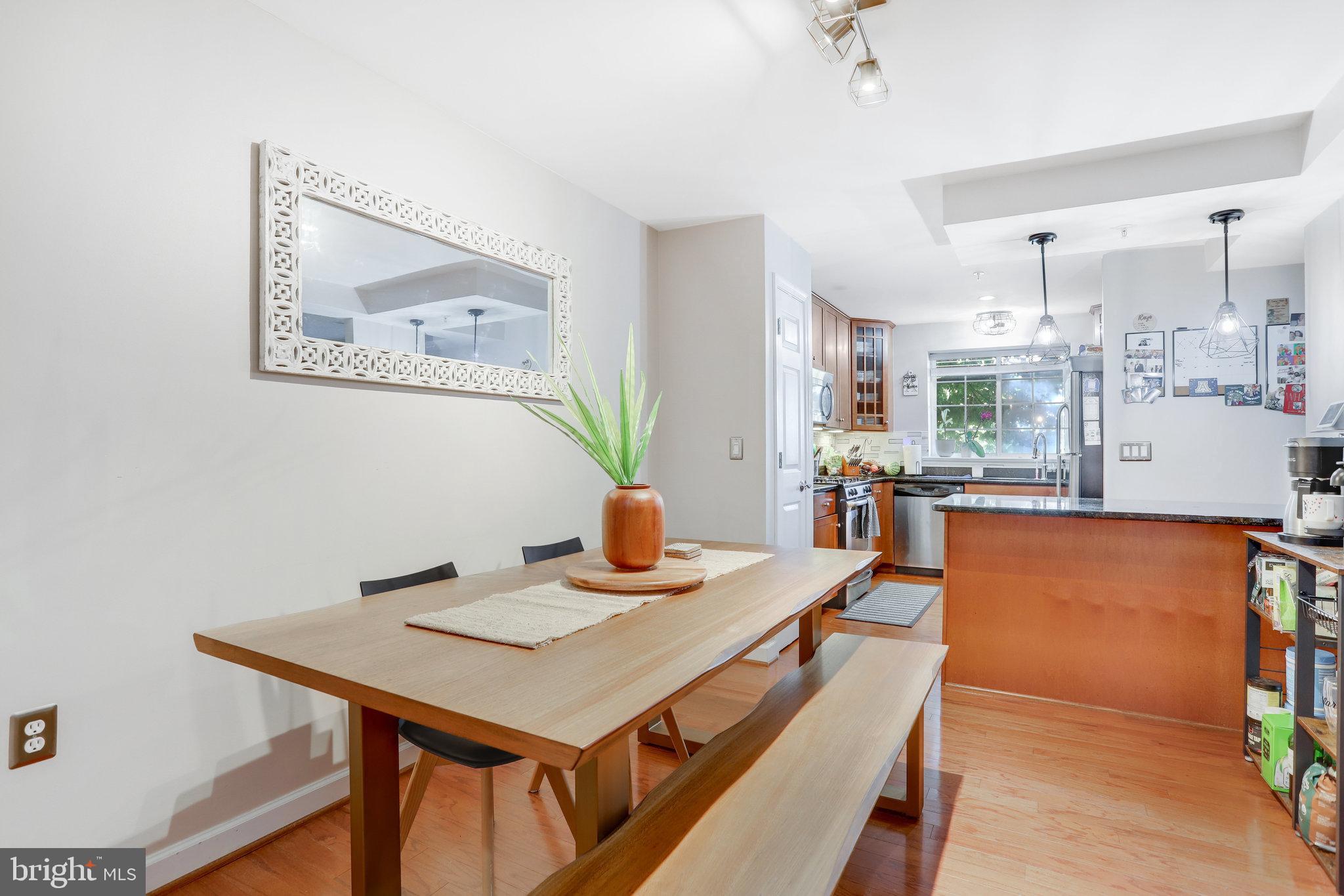 WEST VILLAGE OF SHIRLINGTON - Residential